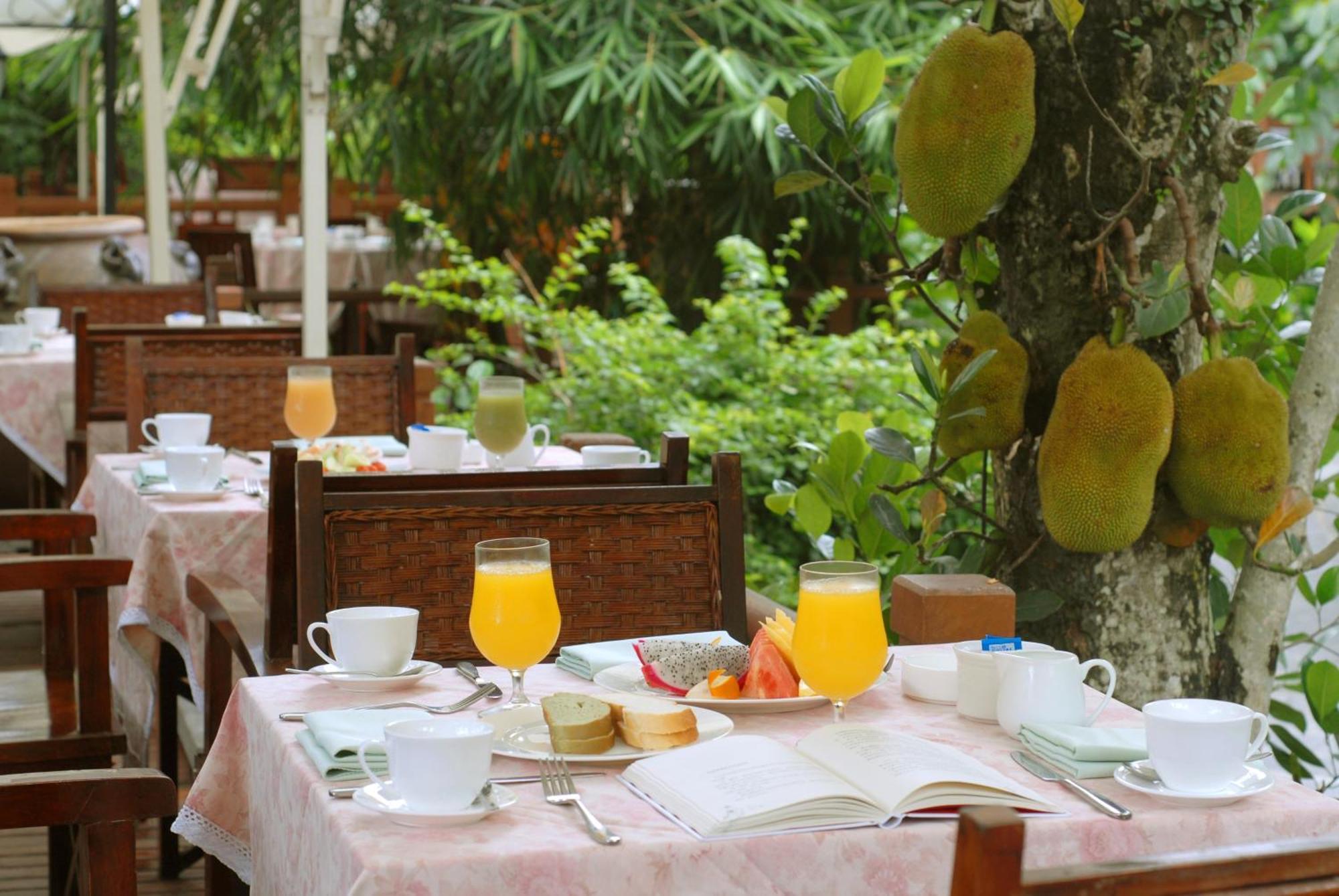 Narada Resort & Spa Qixian Mount Baoting 레스토랑 사진
